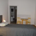 Lägenhet 72 *