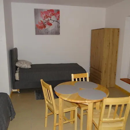 72 Apartament