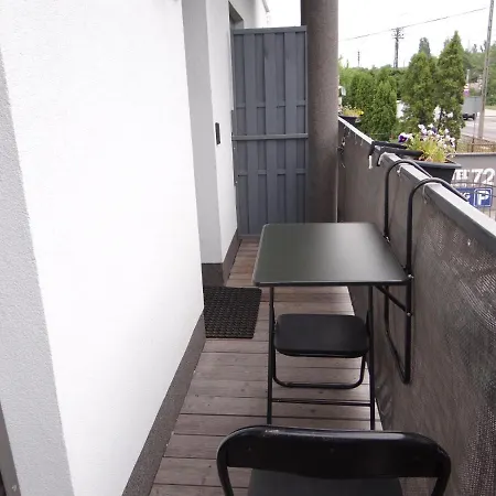 Apartament 72 *